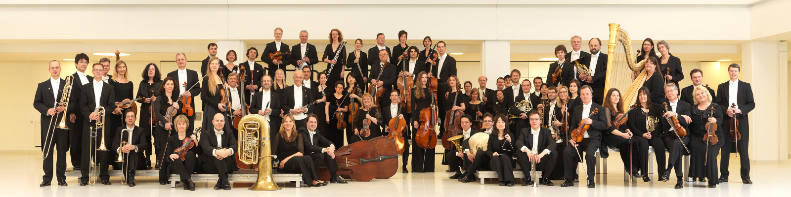 Gruppenfoto des Staatsorchesters Rheinische Philharmonie 