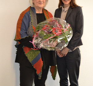 Frauenministerin Anne Spiegel gratuliert Gisela Bill zur erneuten Wahl als Vorsitzende des Landesfrauenbeirats